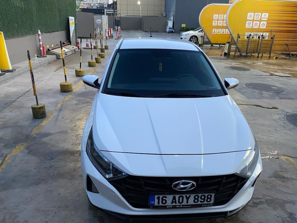 Hyundai i20 Otomatik - 3