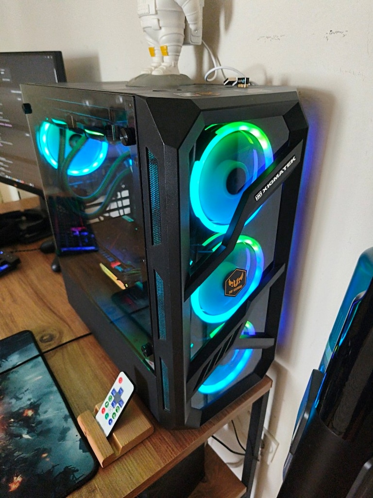 ROG STRIX & RX 6800 16GB / RYZEN 5 5600X / 64GB RAM / 1TB NVMe - 2