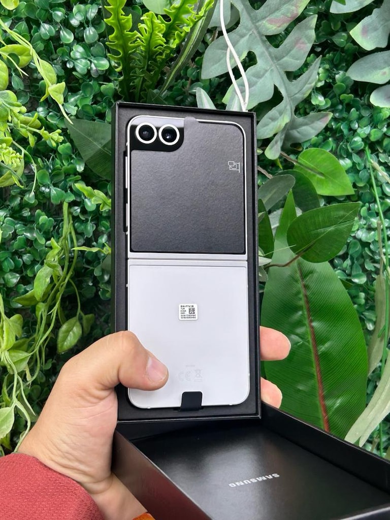 Z FLİP 6 512GB BEYAZ RENK24 AY GARANTİ - 3