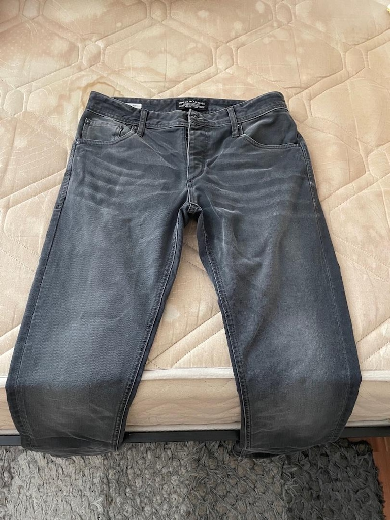 2-3 kez giyilen jack&jones erkek jean