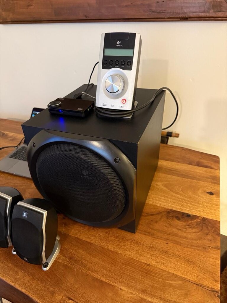 Logitech z5500 (eski tip) - 4