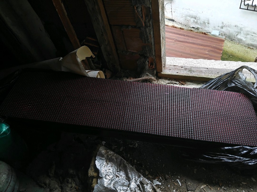 1 M LED TABELA, 3 LED GÖZÜ ARIZALI, FİYAT ONA GÖRE MAKUL TUTULMUŞTUR. - 2