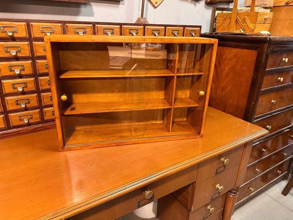 Ahşap vintage ecza dolabı - 2