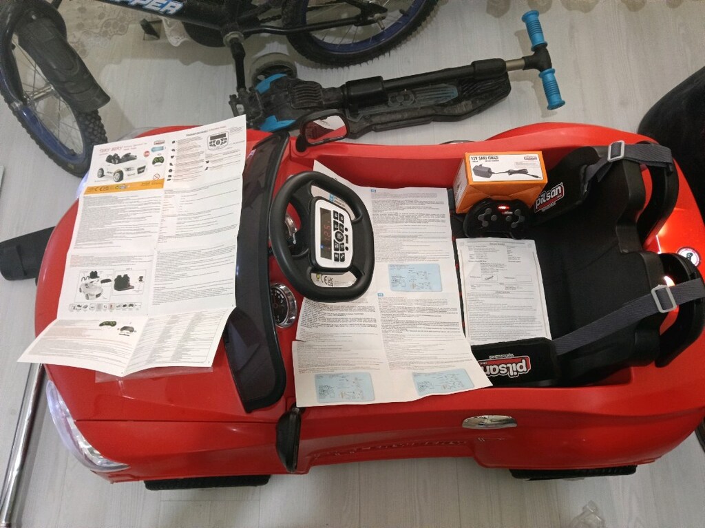 12 Volt Kumandalı Bluetoothlu Akülü Araba - 9