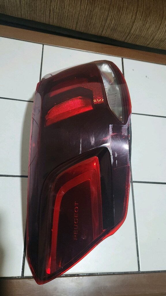 Peugeot orjinal 301 arka sol sinyal lambası. 2018 model makyajlı - 6