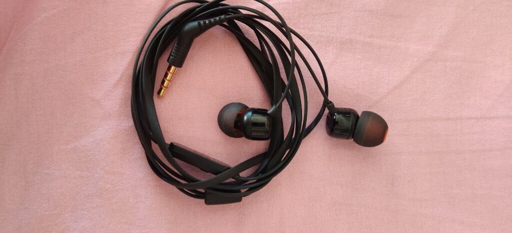 JBL T110 Kablolu Kulak İçi Kulaklık. Tek kulaklıktan ses gelmektedir. - 4
