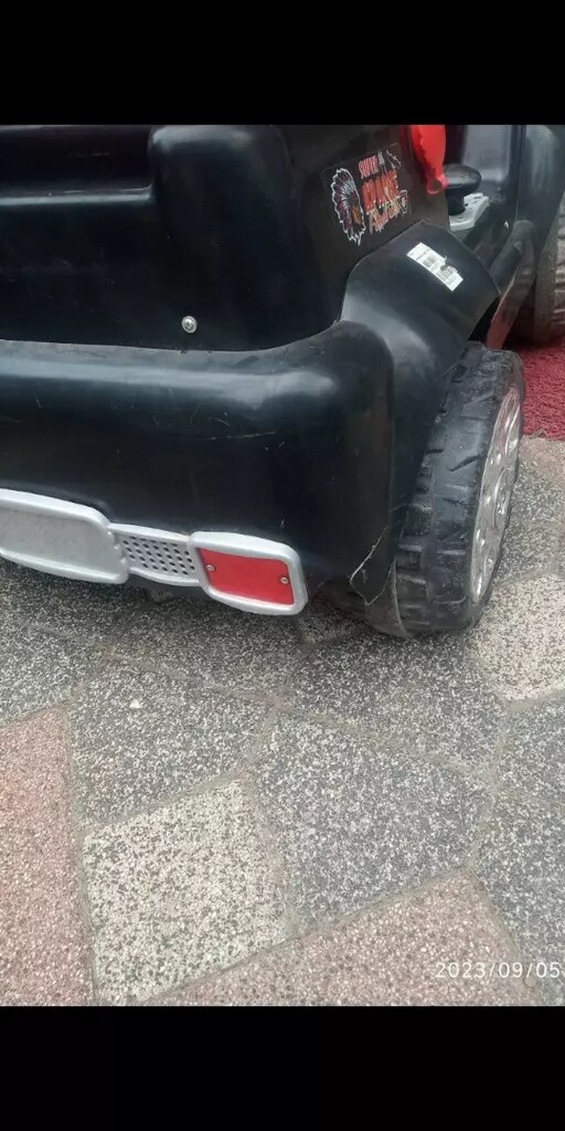 Pilsan 12 volt apaçi model akülü araba. - 3