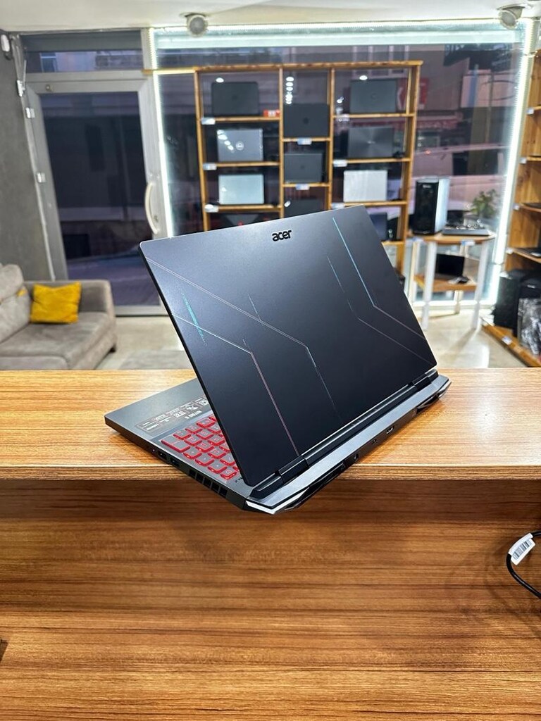 Acer Nitro 5 Oyuncu Laptopu RTX 3050Tİ - 9