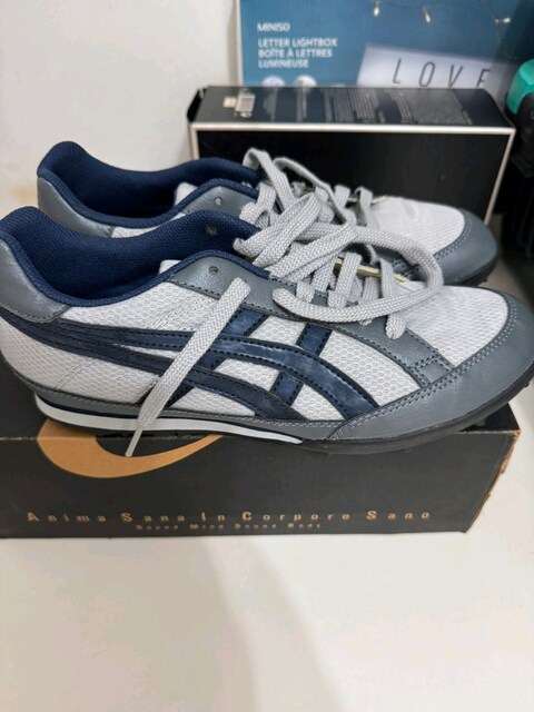 asics spor ayakkabi