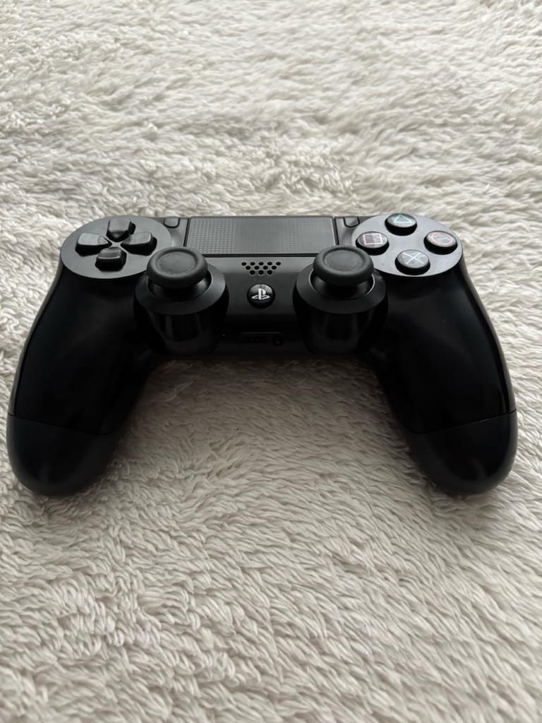 Sony PlayStation 4 Slim + 1 Kol + 4 Oyun | Temiz Kullanım - 7