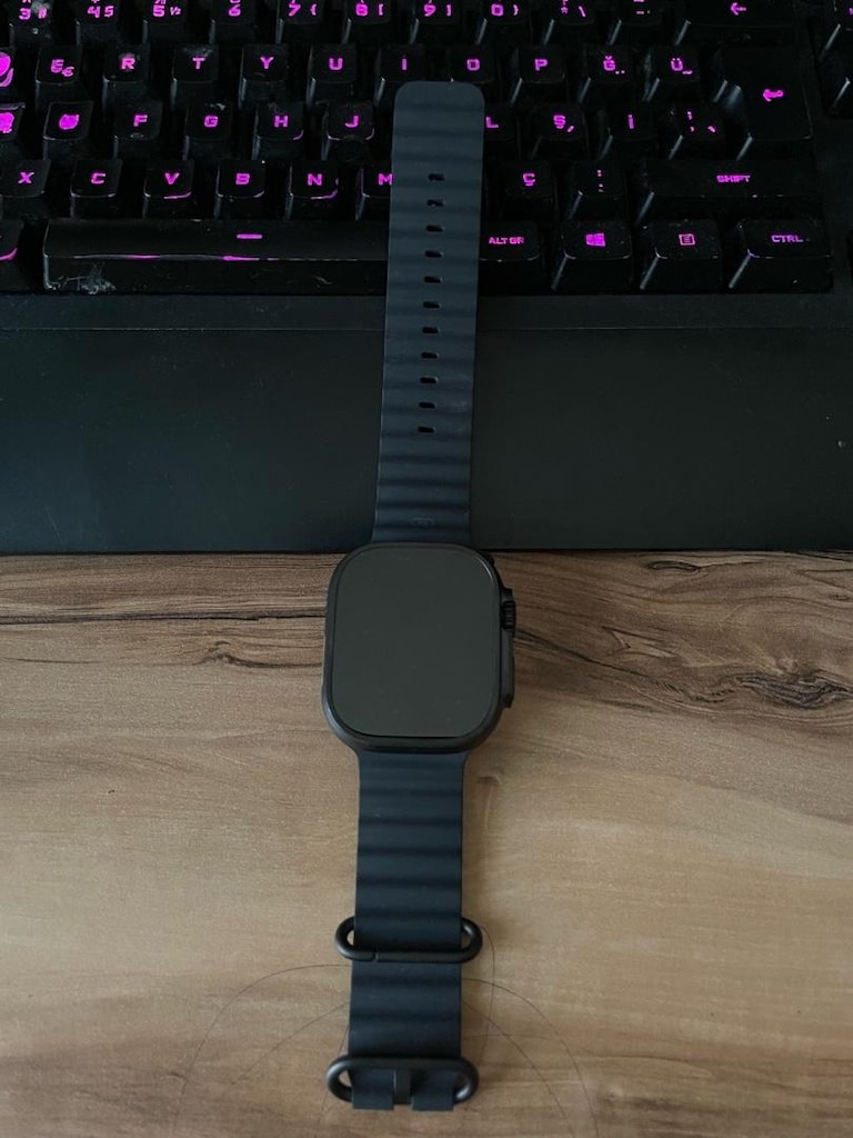 Temiz Garantili Apple Watch Ultra2+Gps+cellular Black Titanium