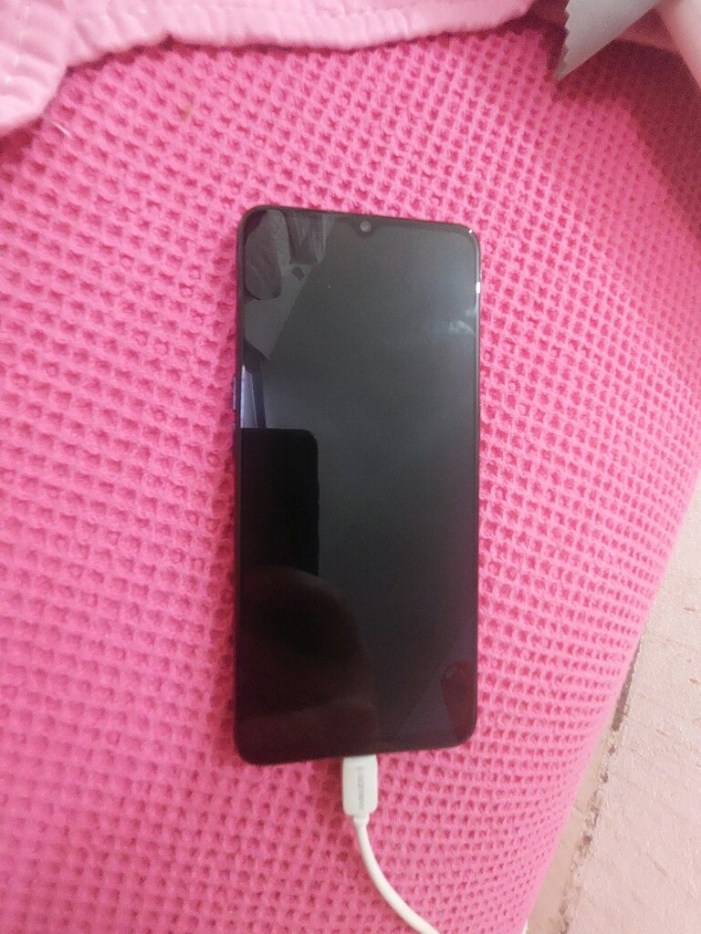 Oppo A91 Cep telefonu. 128 GB. Cihaz tertemiz ekranda çizik dahi yok. - 5