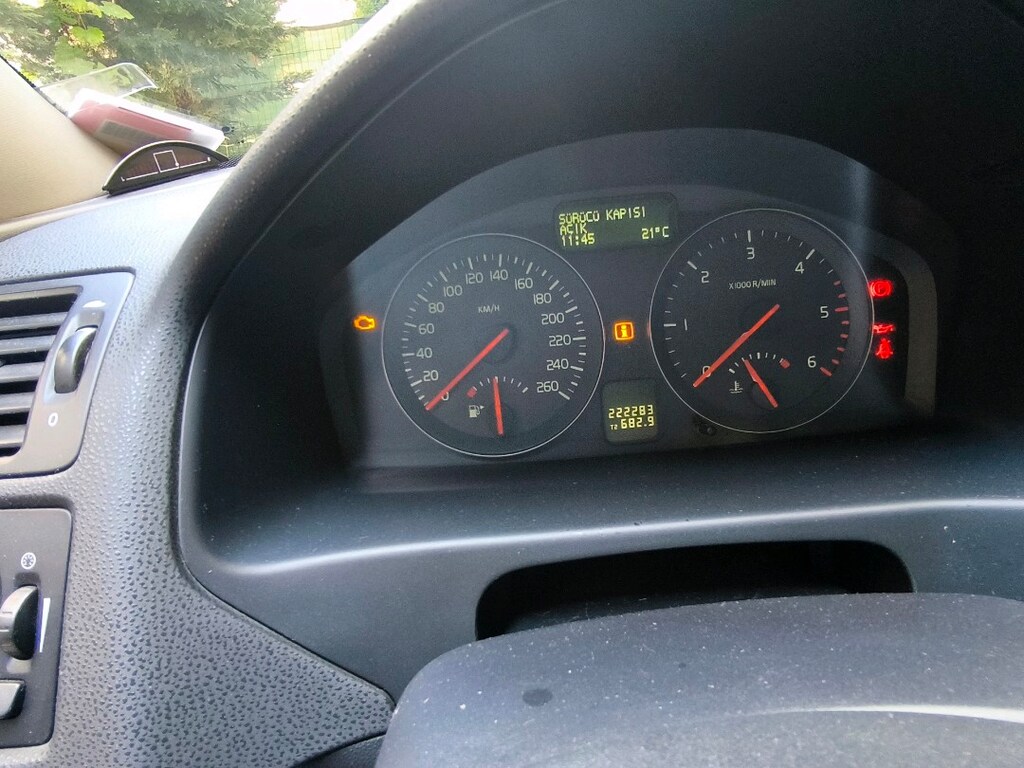 Volvo - 3