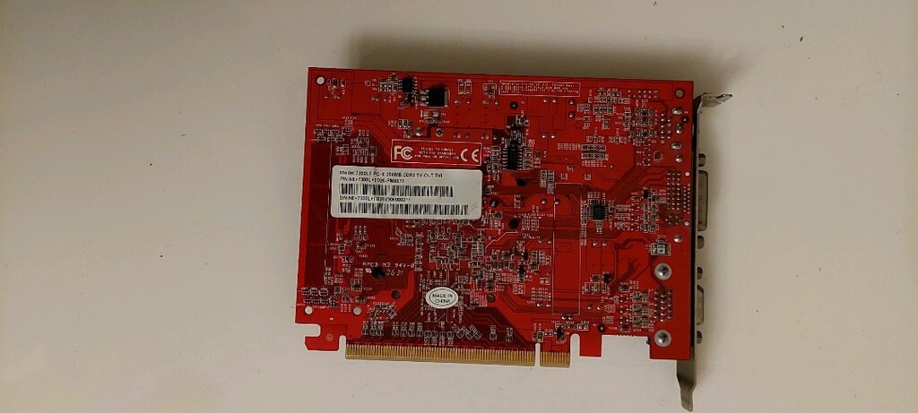 ekran kartı model 7300 Le ddr2 - 2