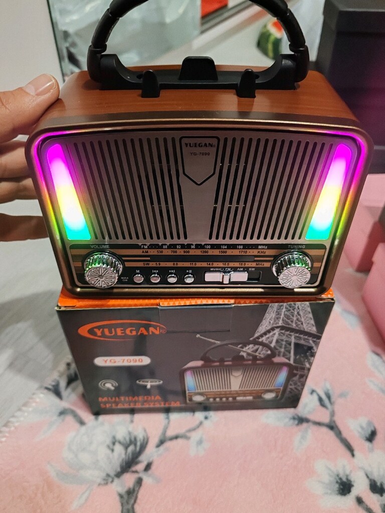 yuegan Bluetooth Nostaji Görünümlü Fener + Radyo - 4