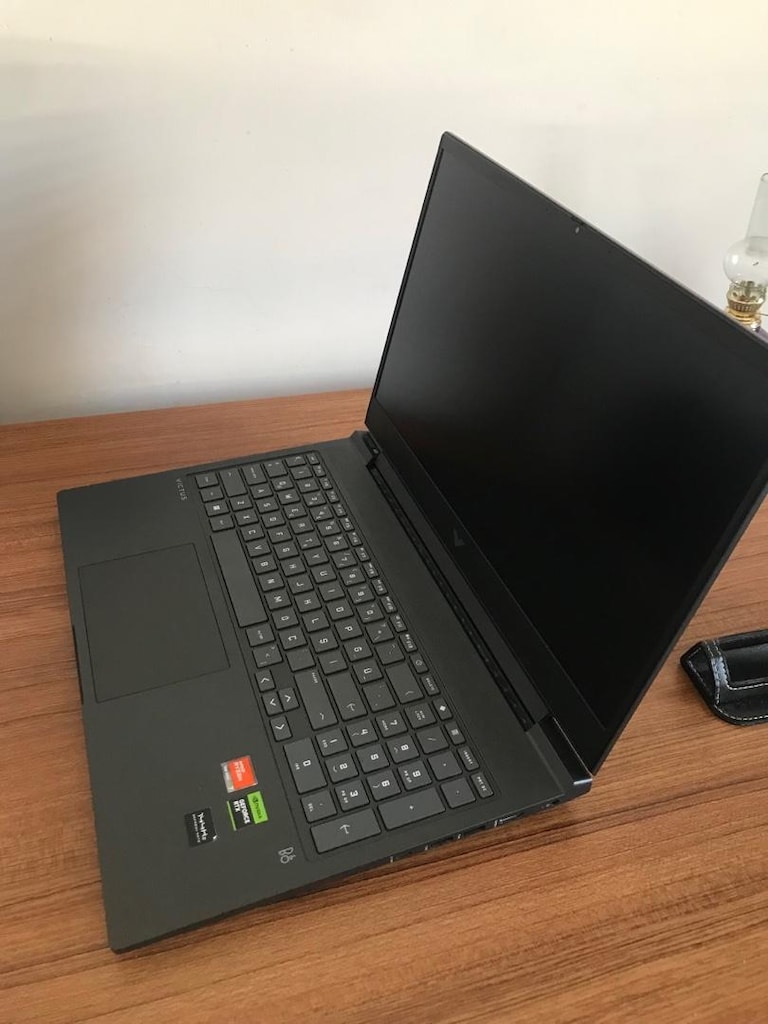 Hp Victus 16 Ryzen 7-7800. Rtx 4050 - 5