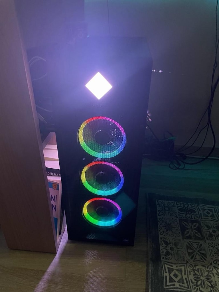HP OMEN 45L | i7-12700K | RTX 3060 Ti | 32 GB RAM | 2 TB NVMe - 2