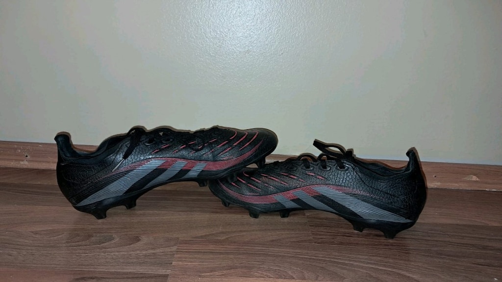 Adidas predatör 42 numara orjinal - 2