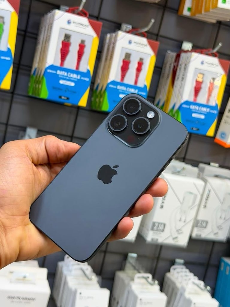 APPLE 15 PRO 128 GB PİL 85 HATASIZ YD İKİNCİ EL ÇOK TEMİZ - 2