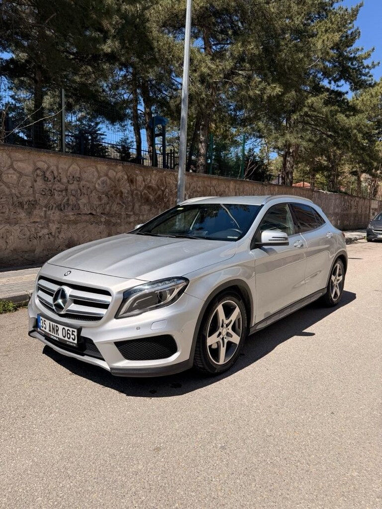 MERCEDES GLA 180CDI AMG 2015 - 8