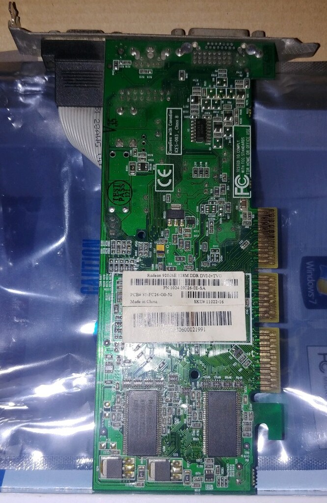 AMD ATI Radeon 9200SE 128MB DDR DVI-I + TVO - 4