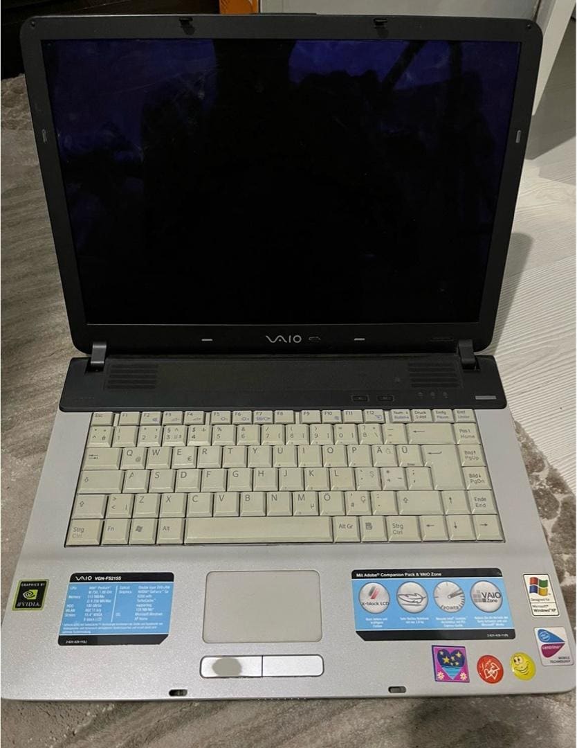 Sony Leptop Temiz Çalışır durumda - 2