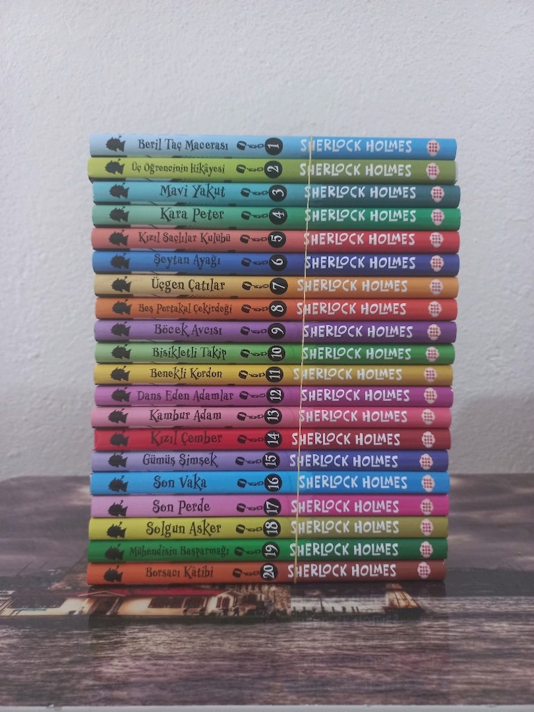 ÇOCUK İÇİN SHERLOCK HOLMES 20 KİTAP TAM TAKIM