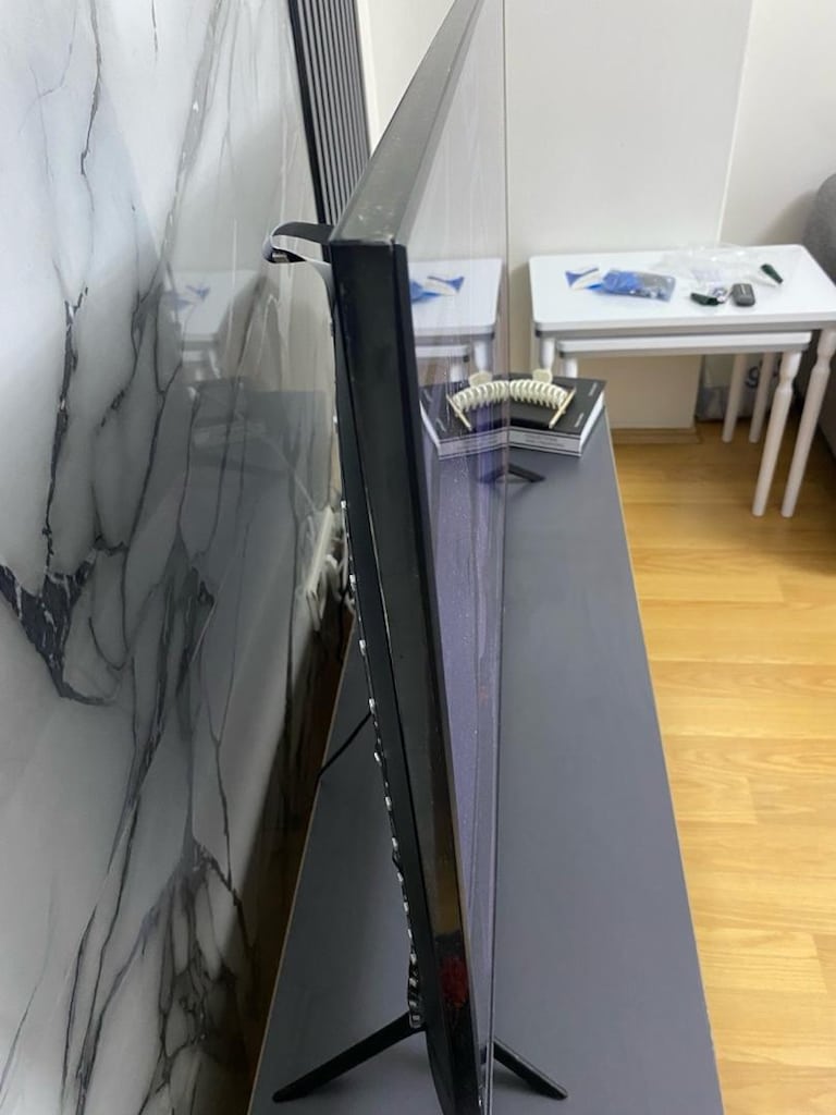 Samsung Crystal UHD 50 inç tertemiz - 4