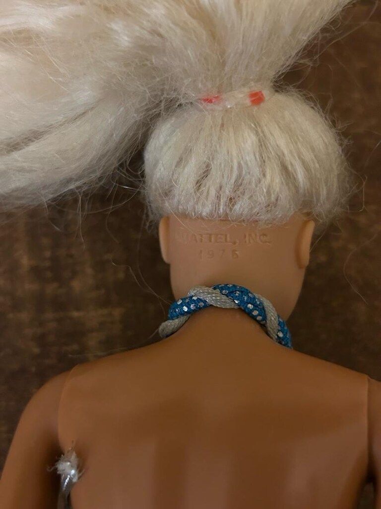barbie sparkle beach 1966 bebek - 6