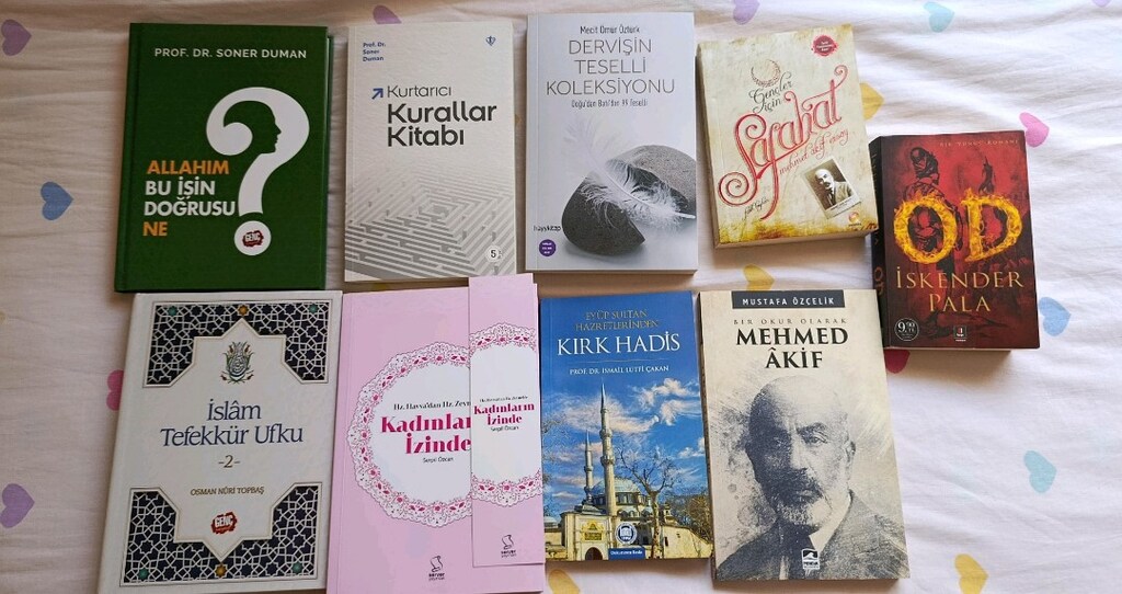Temiz Durumda 9 Adet İslami ve Edebi Kitap Seti - 2