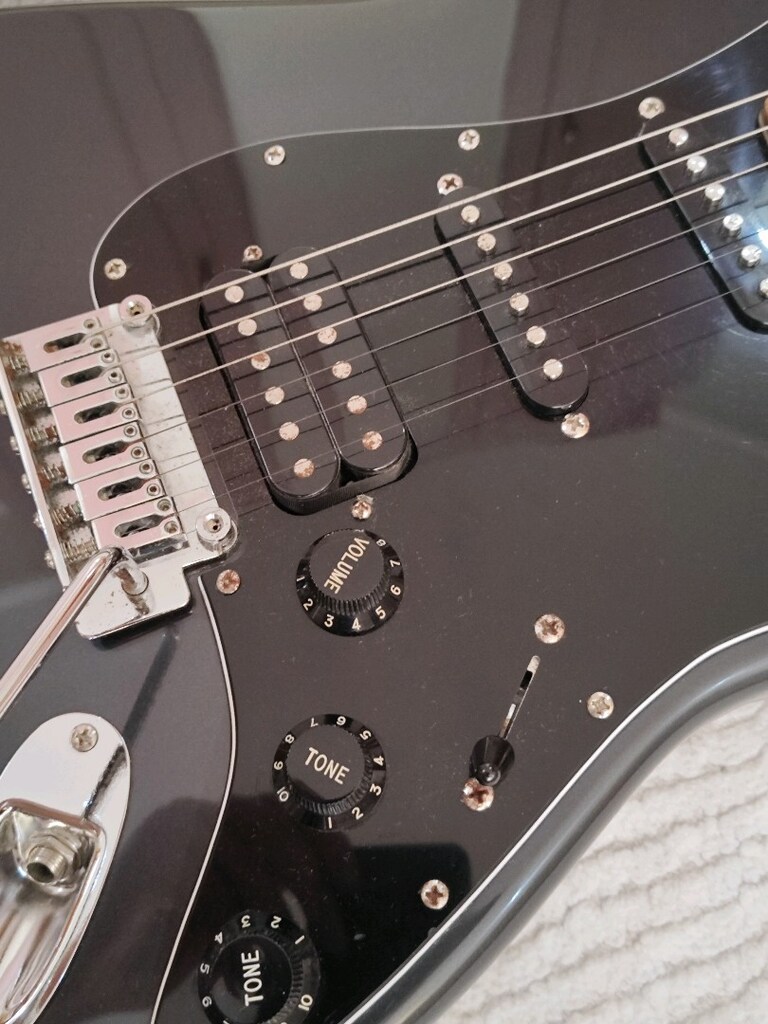 Squier Affinity Strat HSS Charcoal Frost Metallic Elektro Gitar - 3