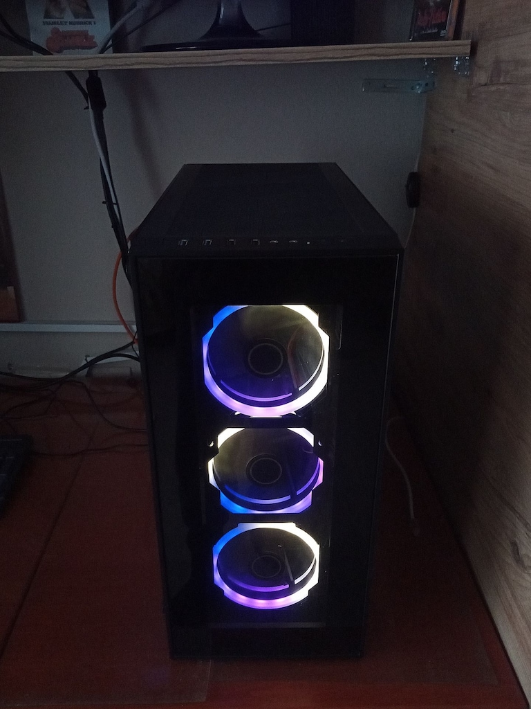 i7 İşlemci + 16 GB RAM + GT 1030 + 250 GB SSD PC RGB Kasa