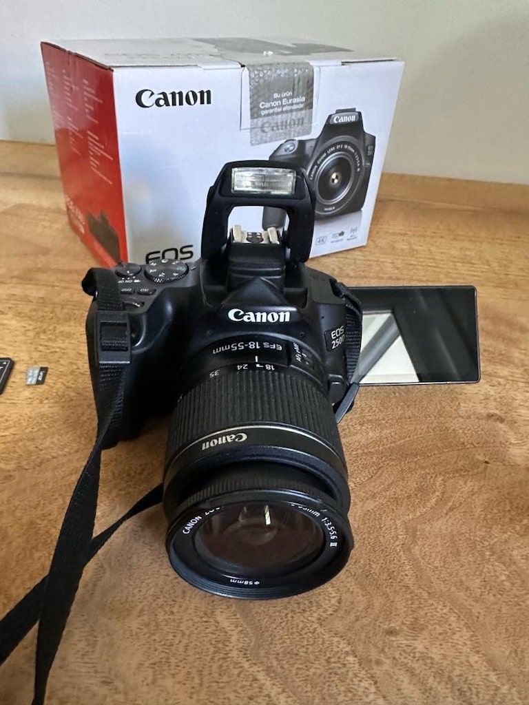 Canon EOS 250D - 6