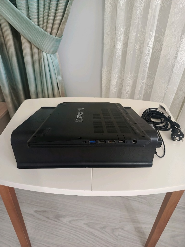 Acer 10.nesil i3 işlemcili 8 GB DDR4 Ram Full HD 256 M2 SSD sıfır gibi - 11