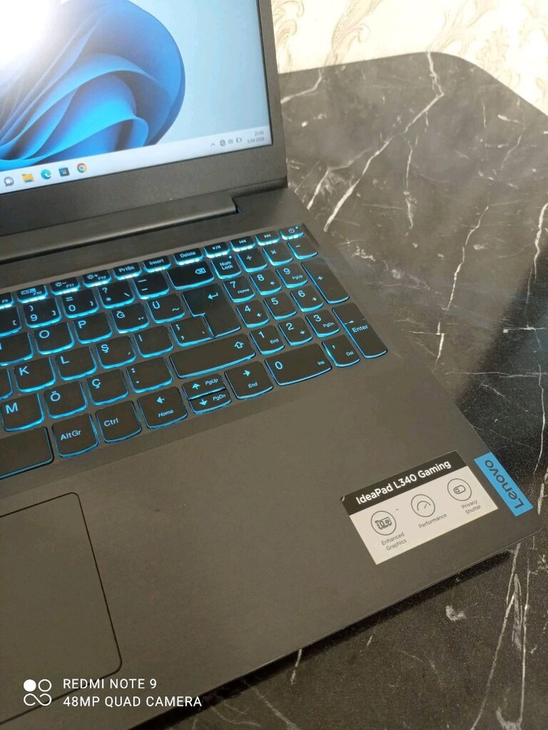 Dizüstü Bilgisayar Lenovo Gamıng - 3
