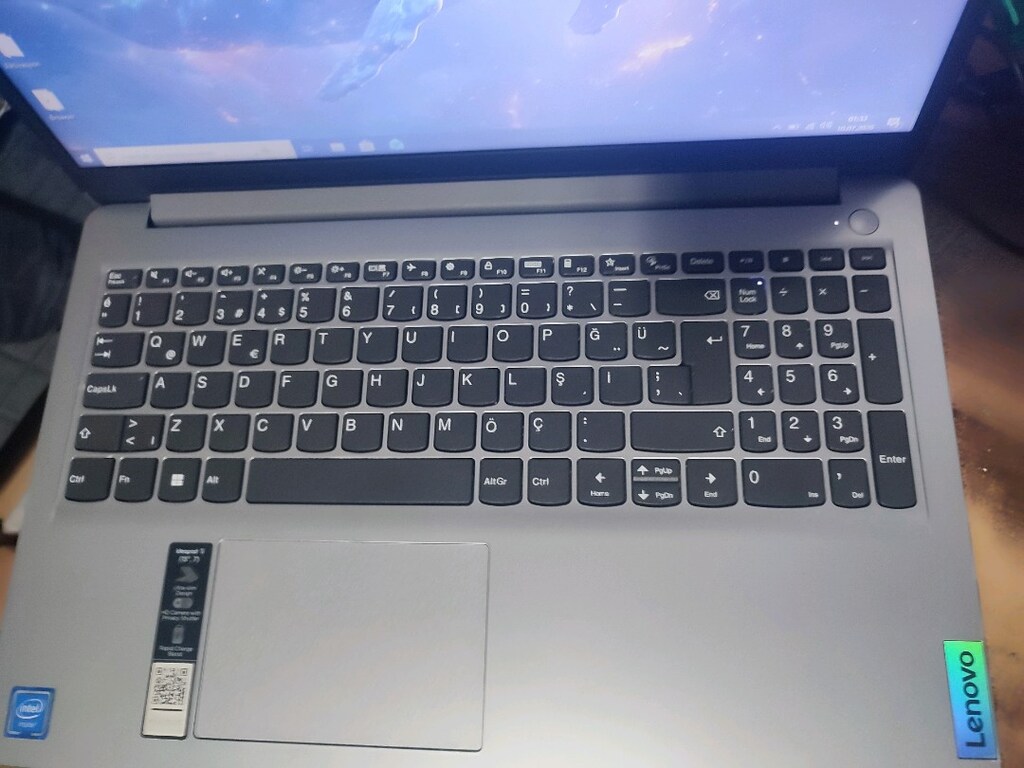 Lenovo Laptop - 3