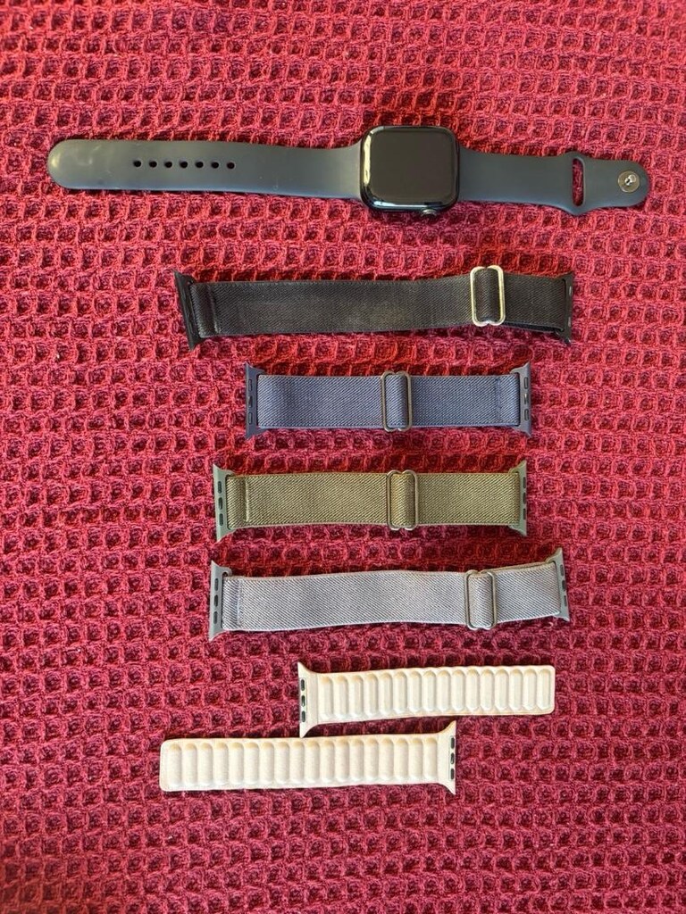 Apple Watch SE 2 44mm + 6 Kordon + Kutu + Şarj Aleti - 4