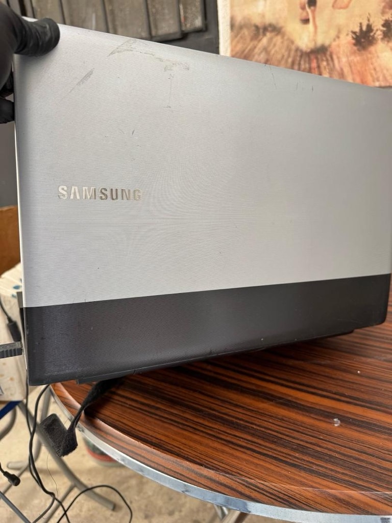 Temiz Samsung RV520 / i5 İşlemci / 4GB RAM / Nvidia Ekran Kartlı Lapto - 4
