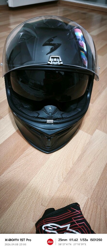 sıfır ayarında kask ve eldiven - 5