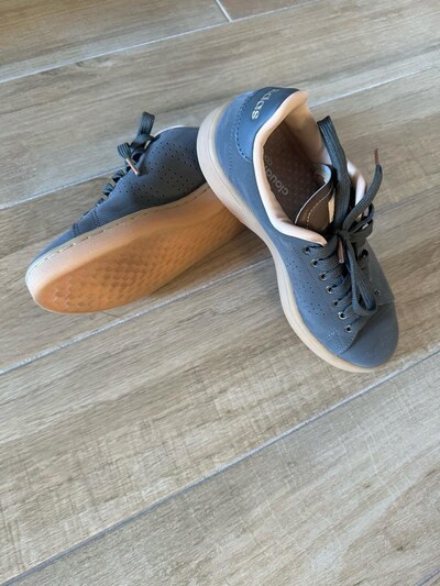 Adidas Sneaker