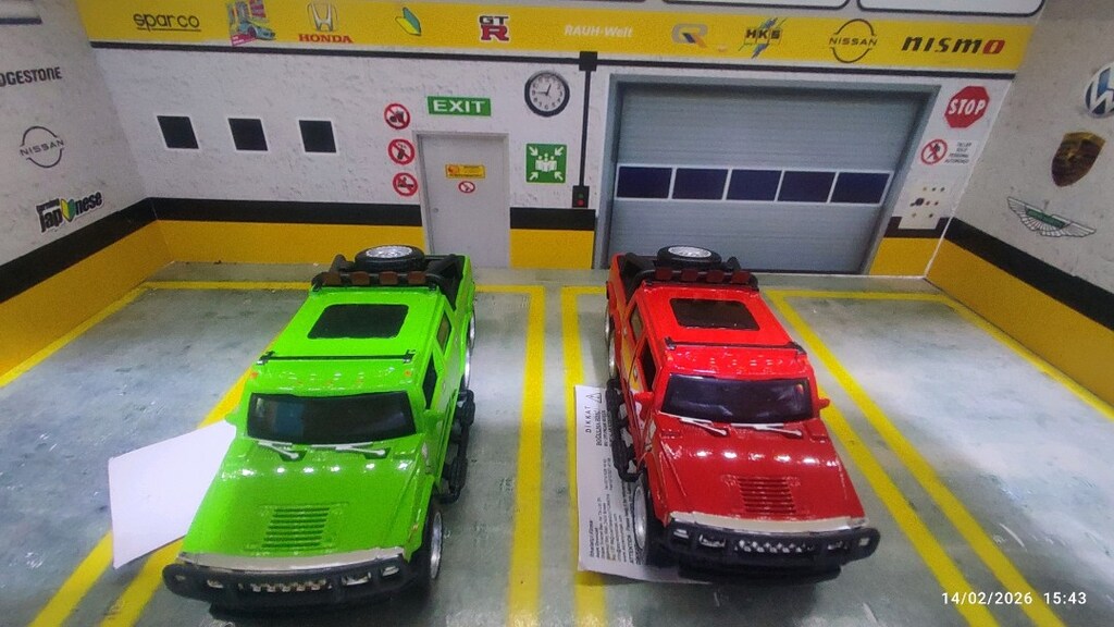 Hummer SUT 6x6 modeli metal diecast oyuncak araba - 4