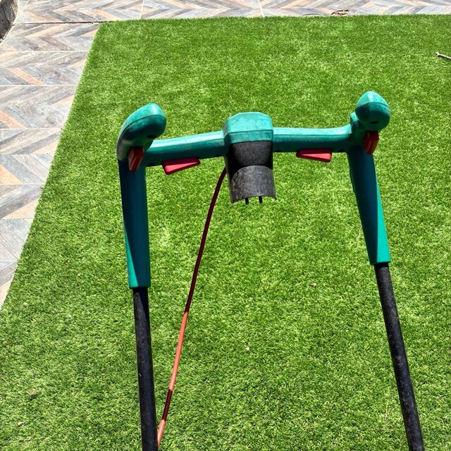 çim biçme makinası