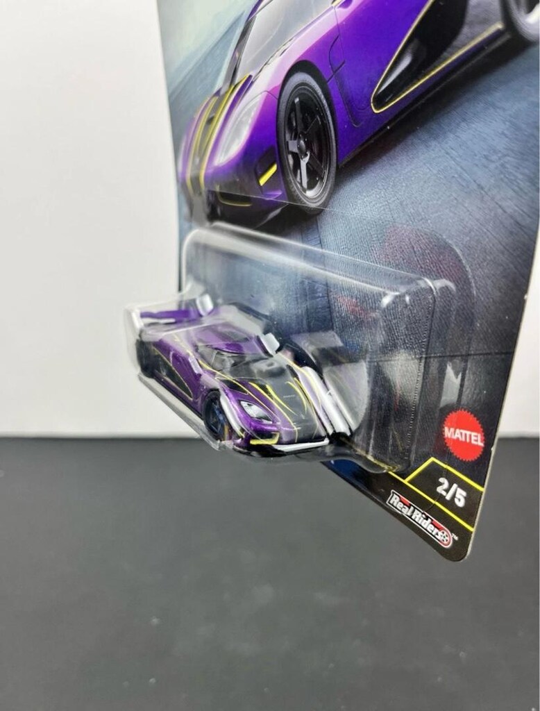 Hot Wheels Premium Koenigsegg Agera R - 2