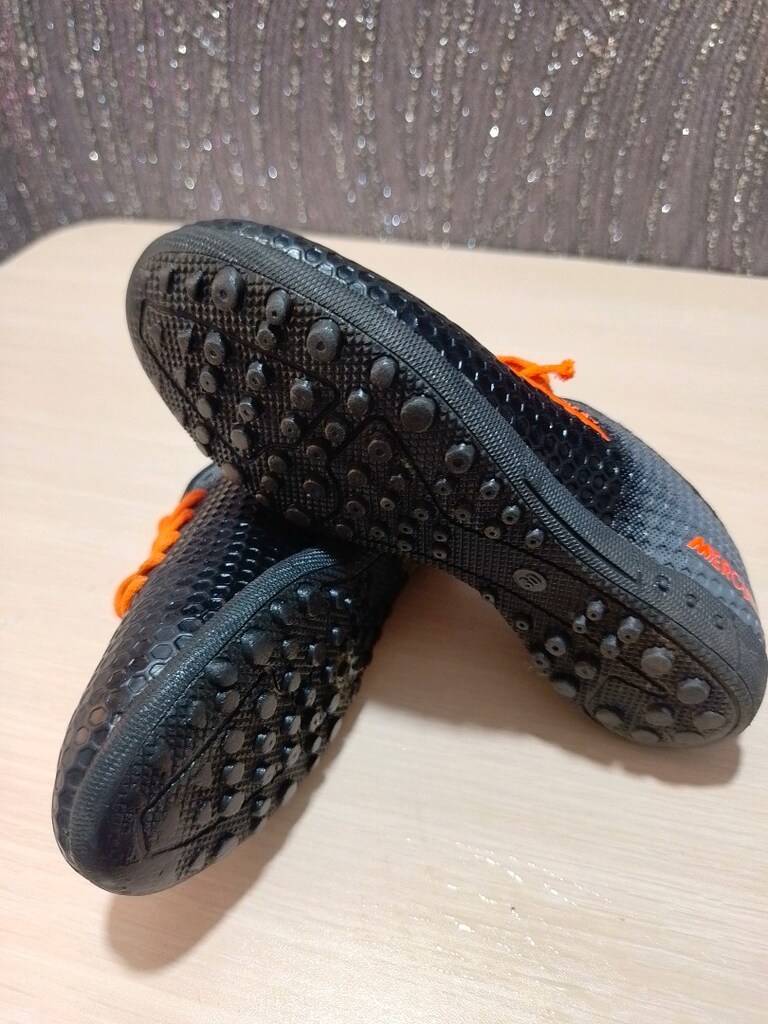 Nike Çocuk Halı Saha Kramponu (30) Numara - 7