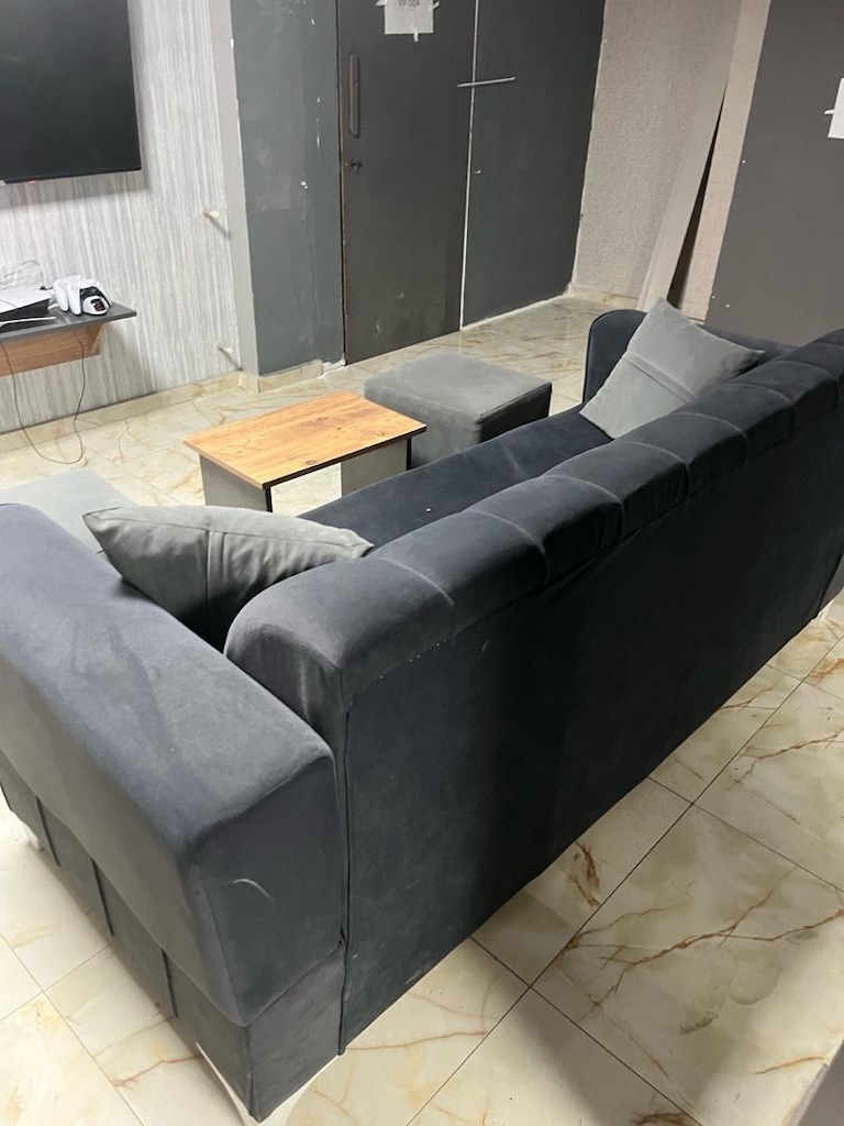 SATILIK KOLTUK/ÇEKYAT Masa ve Puf İle - 2