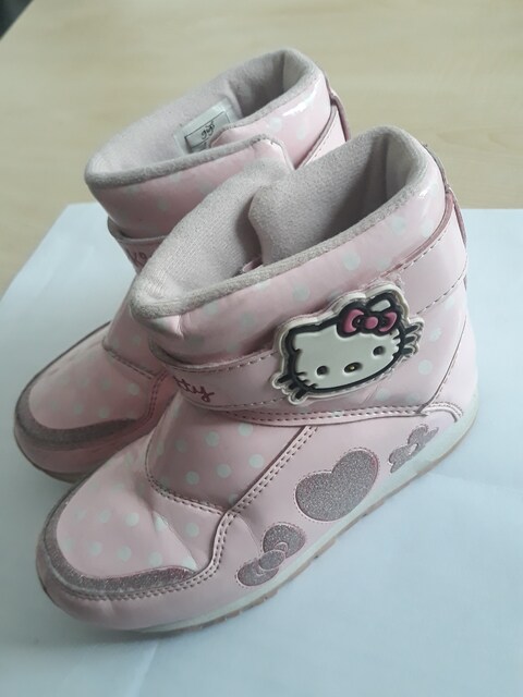 Sanrio Çocuk Botu 28 Numara