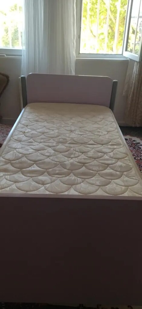 Tek kişilik Ikea marka ranza yatak