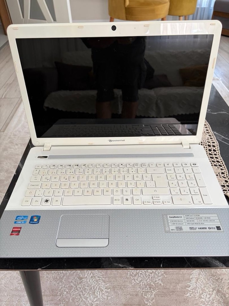 packart bell lap top - 2
