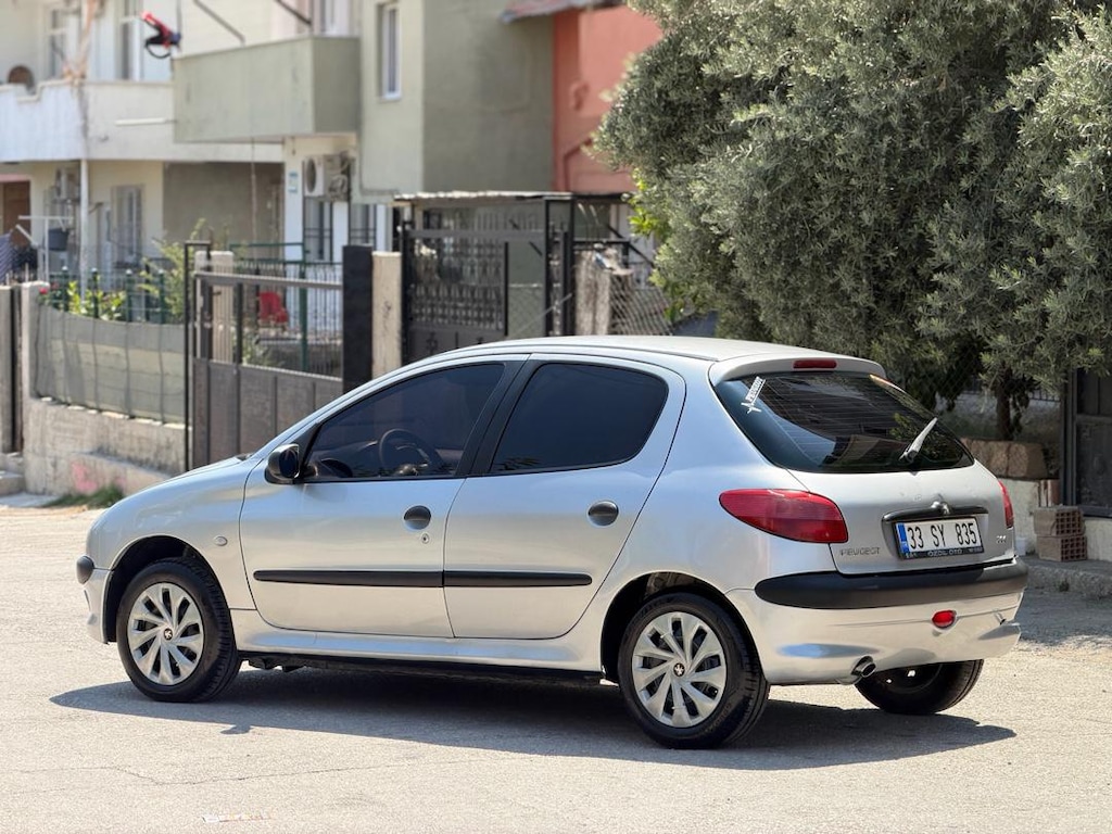 Peugeot 206 1.6 90HP - 3