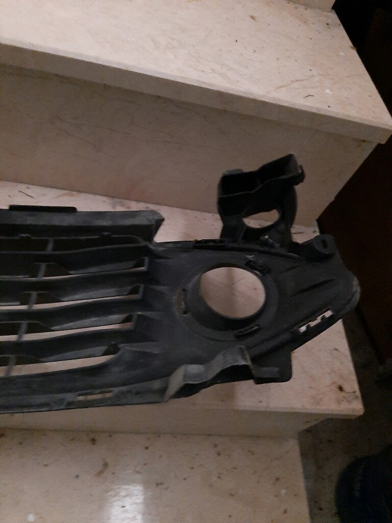 renault clio 4 ön tampon ızgarası - 3